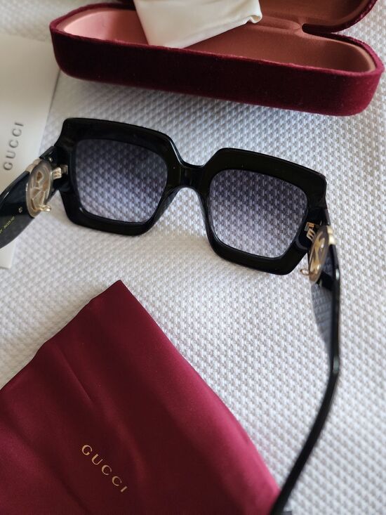 Gucci NEW Women\'s Black Oversized Square Sunglasses main image 6
